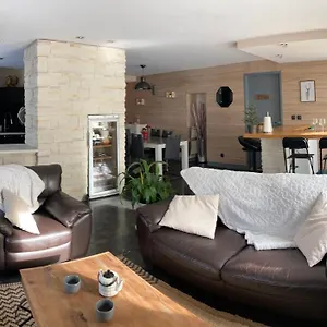 https://bel-appartement-115-m2-emplacement-idal.hotels-rhonealpes.com